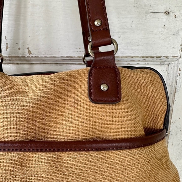 VINTAGE,AIGNER, CANVAS & LEATHER SHOULDER/ SATCHEL BAG.TAN WITH BURGUNDY LEATHER - Picture 7 of 13